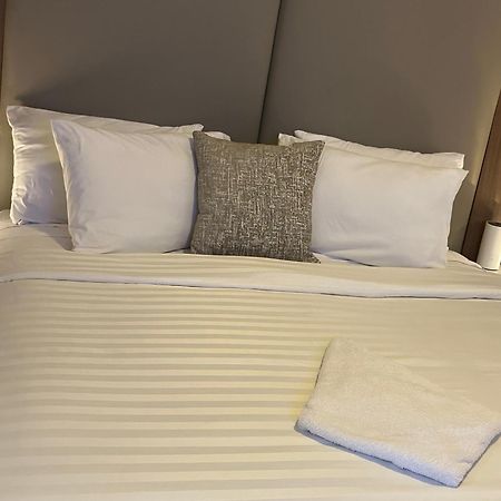 Guided Hospitality - Luxury Accommodations Lagos Extérieur photo