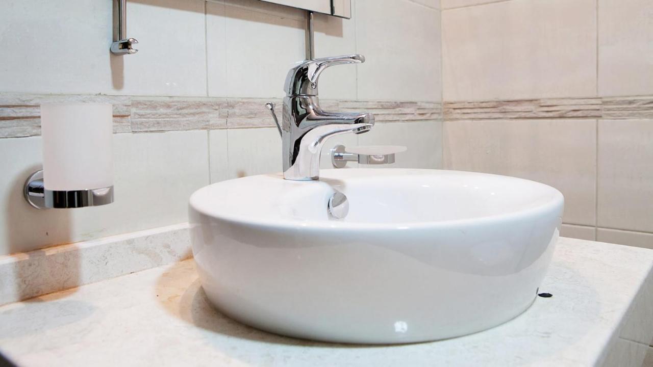 Guided Hospitality - Luxury Accommodations Lagos Extérieur photo