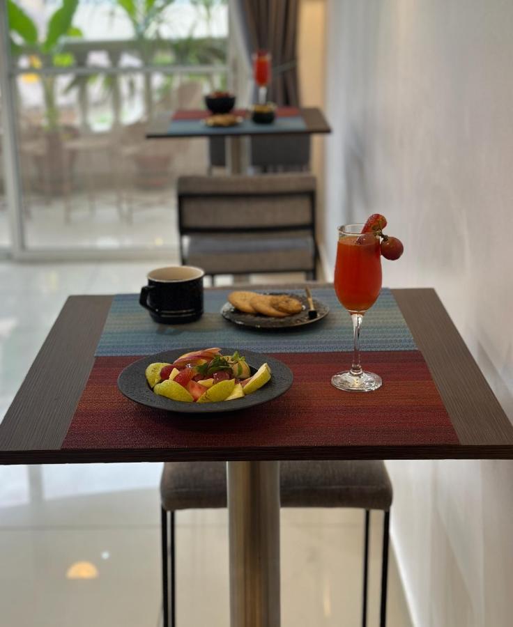 Guided Hospitality - Luxury Accommodations Lagos Extérieur photo