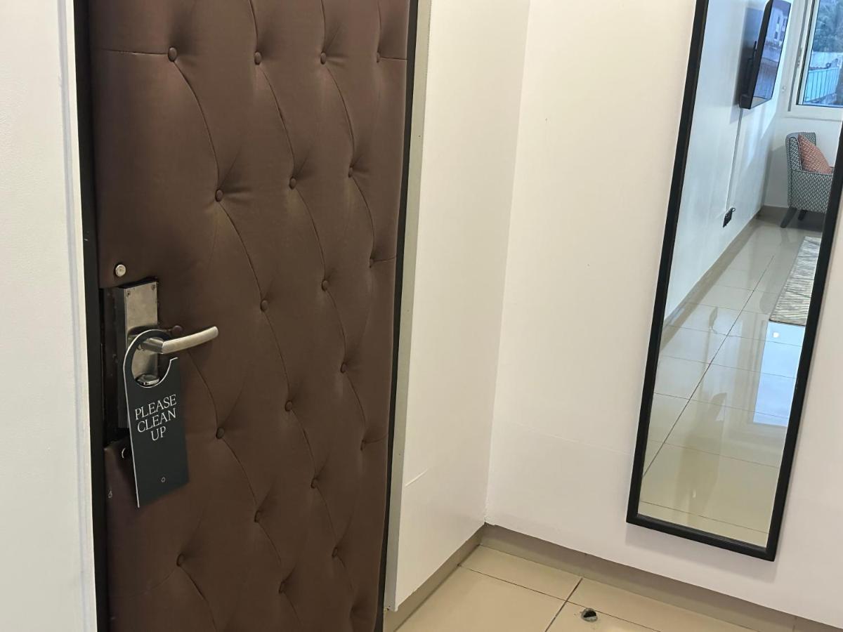 Guided Hospitality - Luxury Accommodations Lagos Extérieur photo