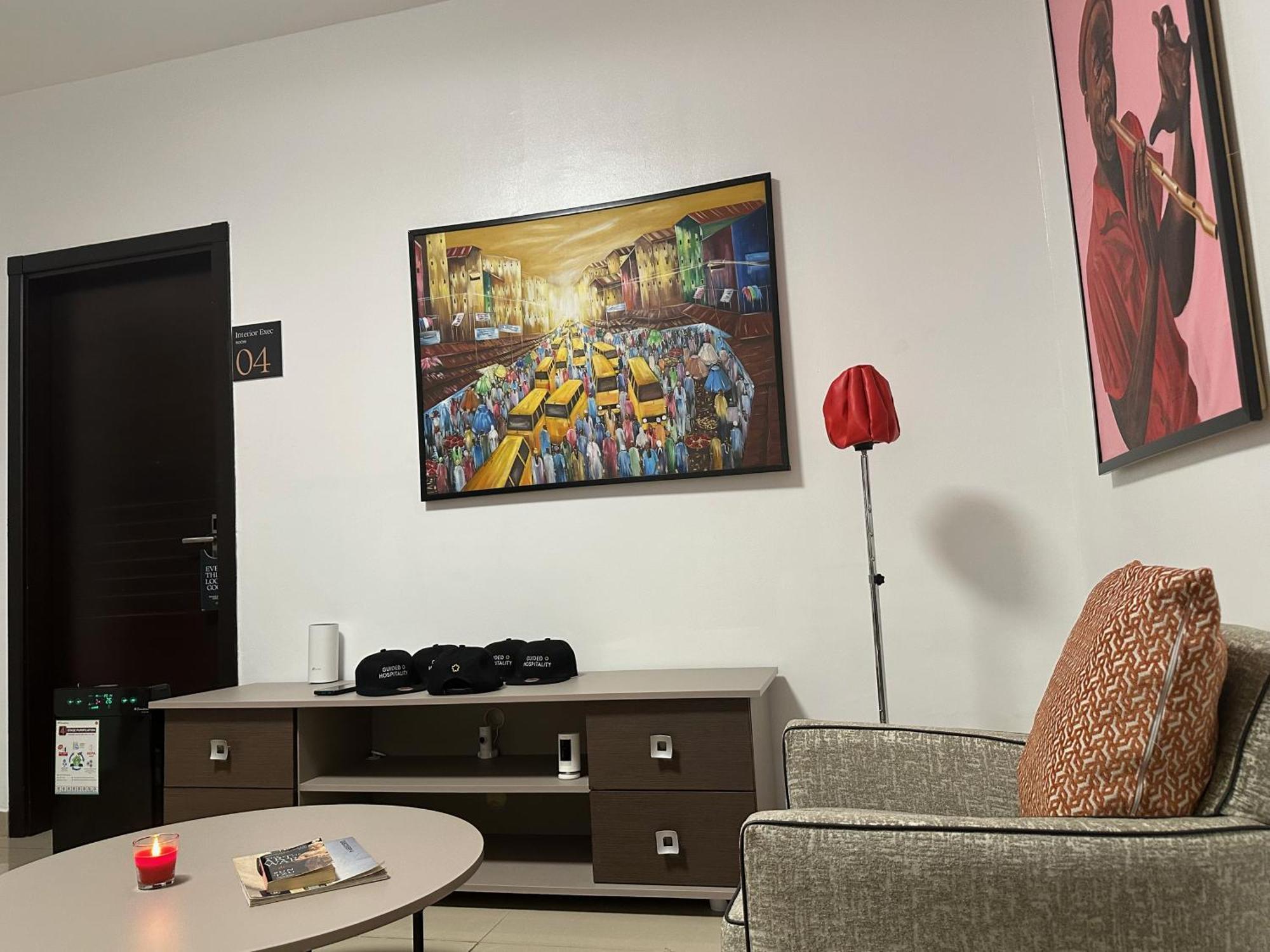Guided Hospitality - Luxury Accommodations Lagos Extérieur photo