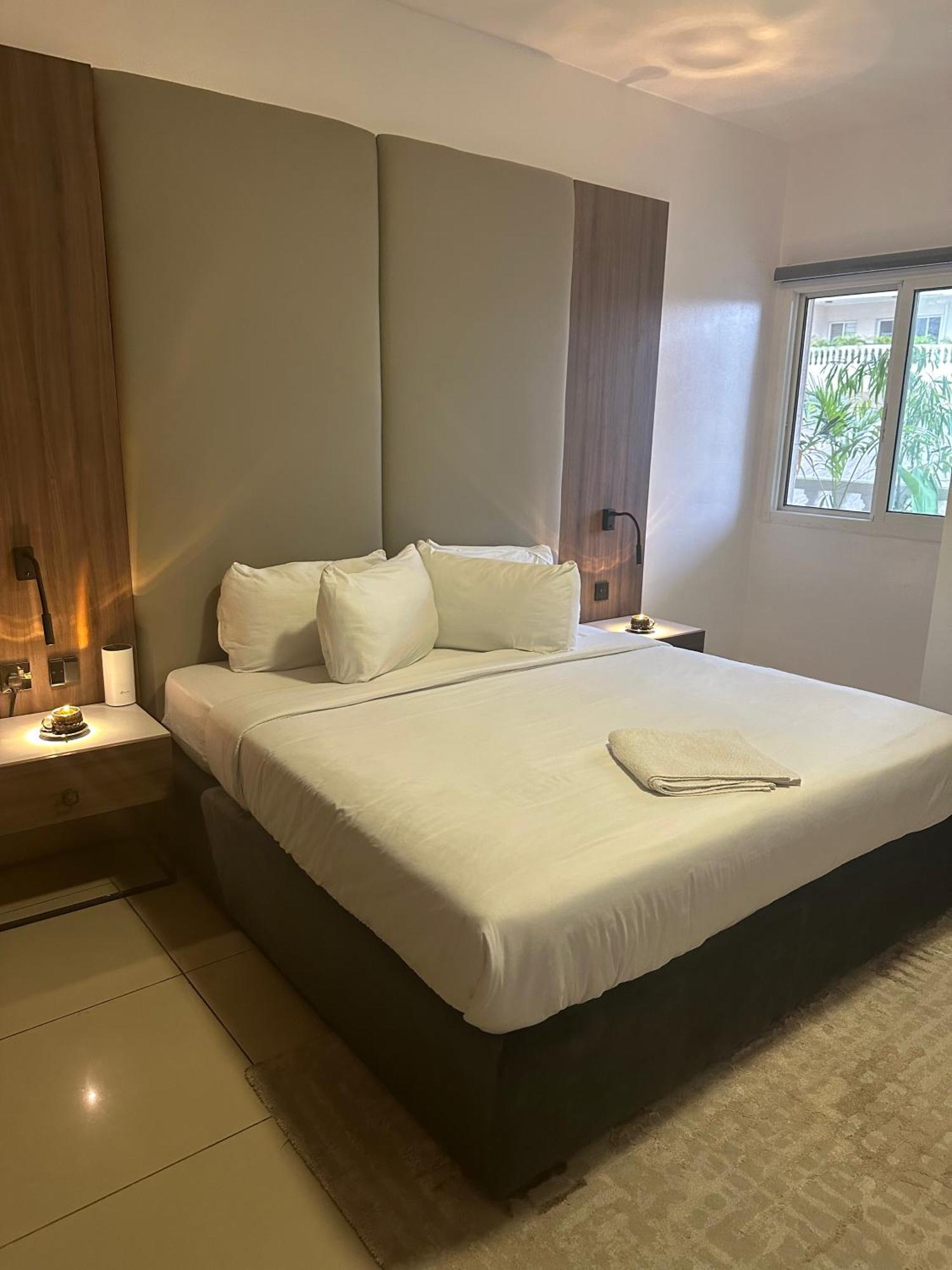 Guided Hospitality - Luxury Accommodations Lagos Extérieur photo